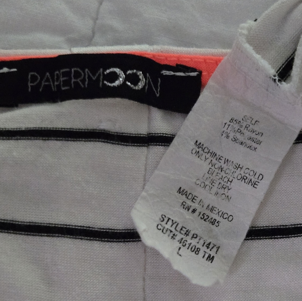 Striped White and Black Top with Neon Orange Accents Size L Papermoon - Picture 13 of 13